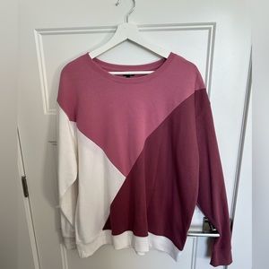 SALE 3/$15 Pink and white color block crewneck sweatshirt in size XL